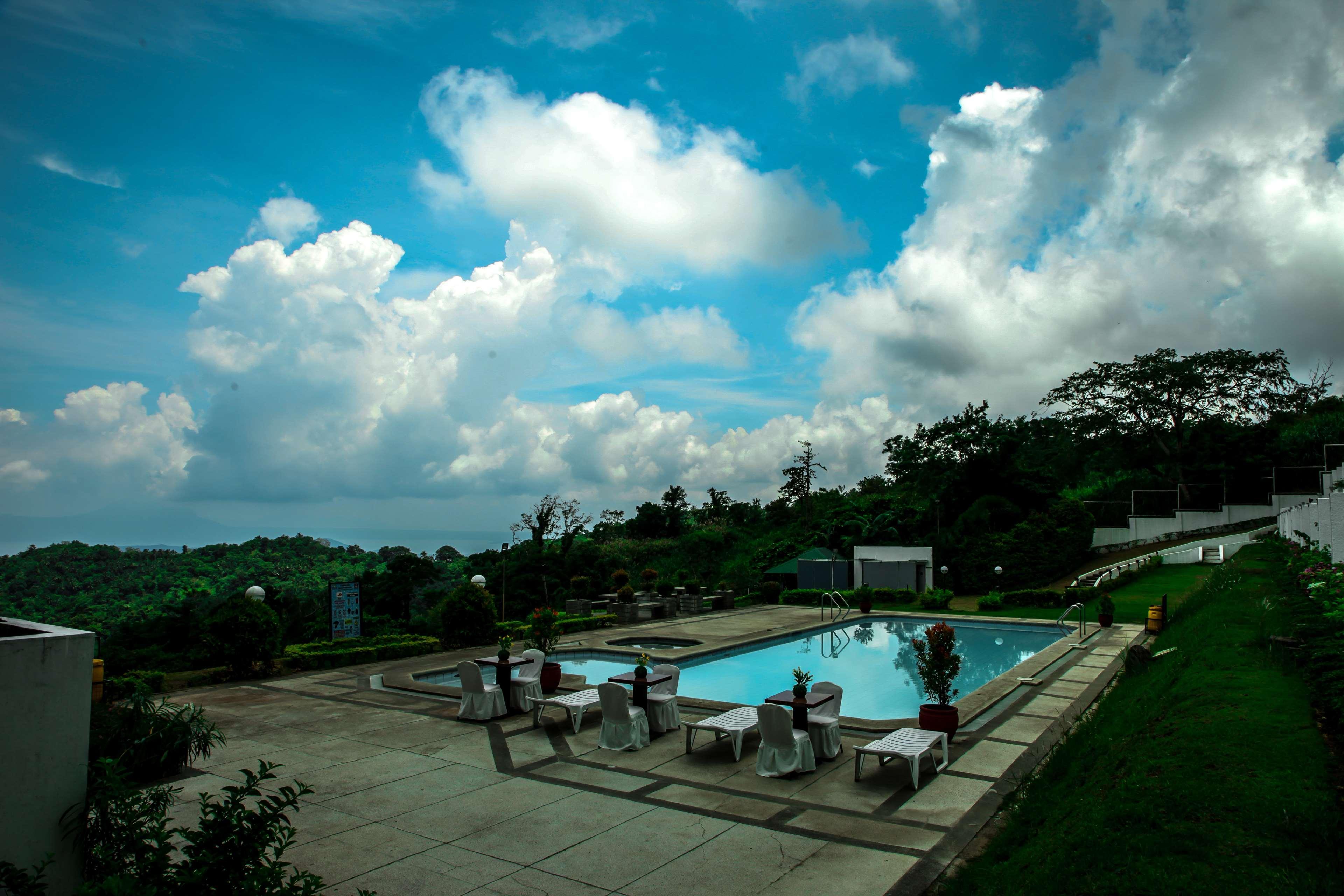 Days Hotel Tagaytay Tagaytay City Zewnętrze zdjęcie