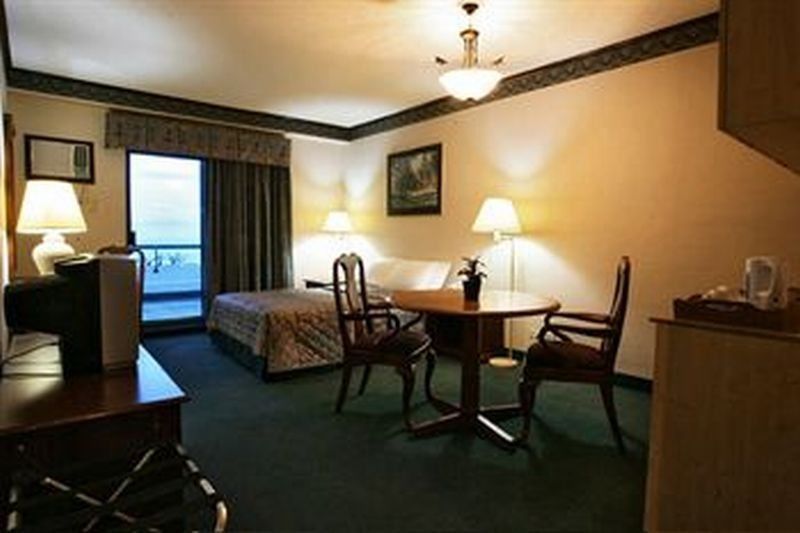 Days Hotel Tagaytay Tagaytay City Zewnętrze zdjęcie