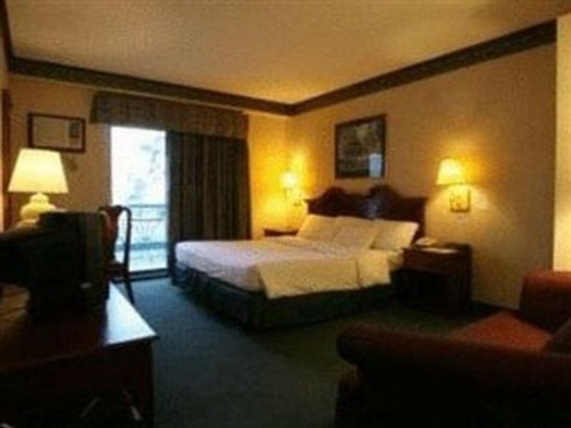 Days Hotel Tagaytay Tagaytay City Zewnętrze zdjęcie