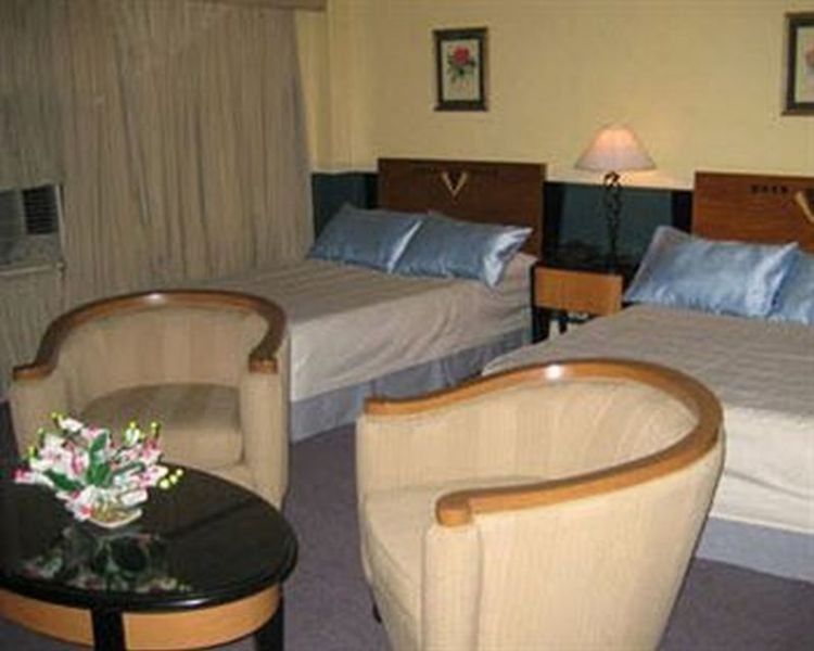 Days Hotel Tagaytay Tagaytay City Zewnętrze zdjęcie