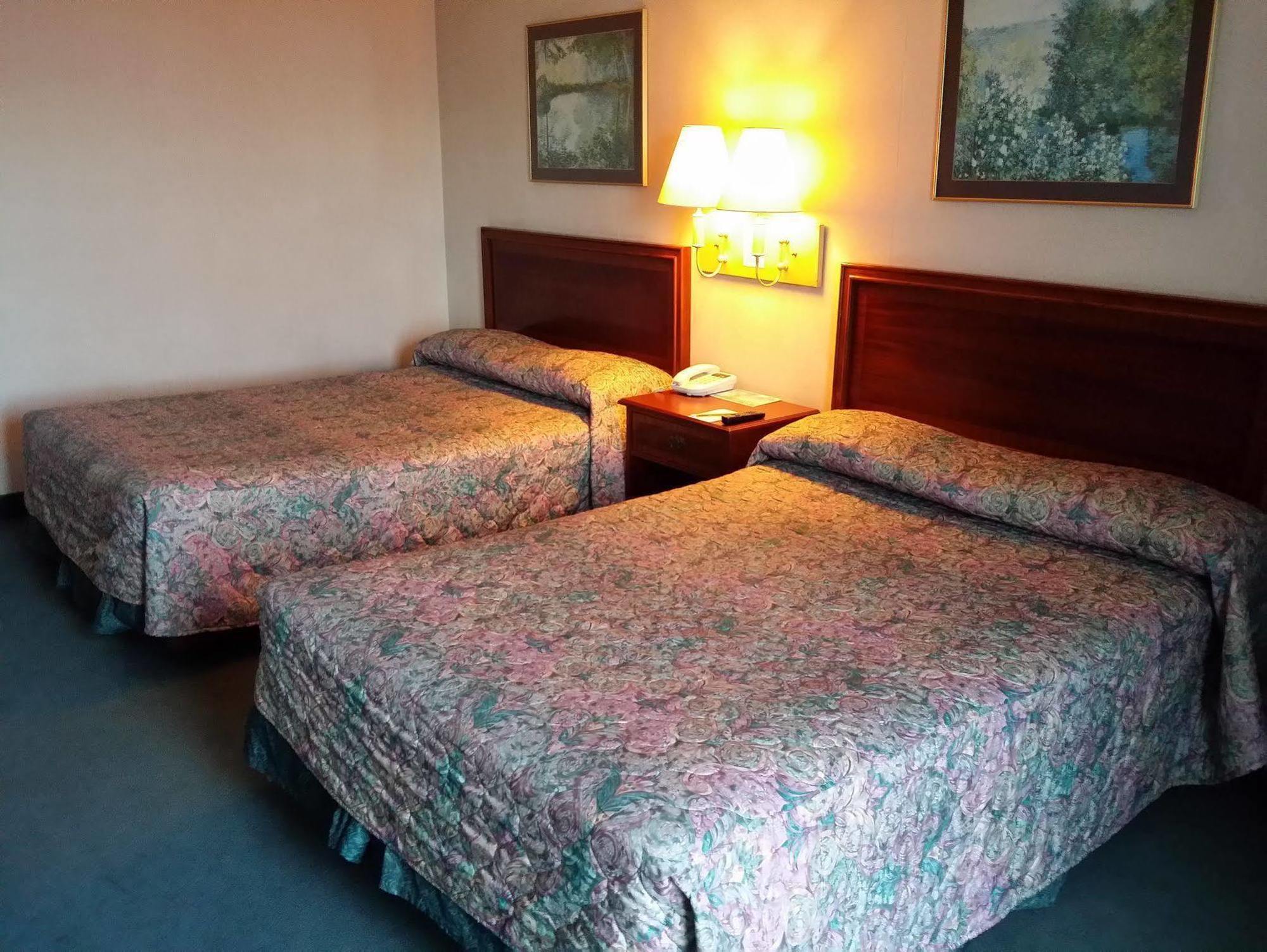Days Hotel Tagaytay Tagaytay City Zewnętrze zdjęcie