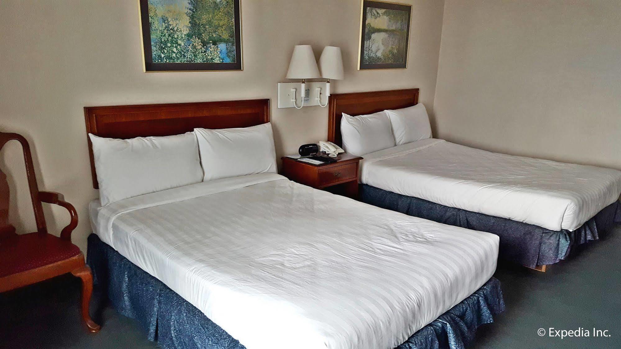 Days Hotel Tagaytay Tagaytay City Zewnętrze zdjęcie